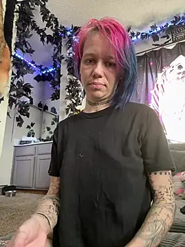 trashbrat online show from May 5, 2026, 8:23 pm
