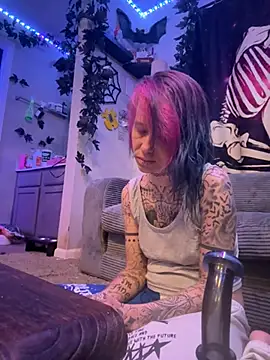 trashbrat online show from July 13, 2026, 7:29 am