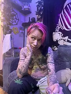 trashbrat online show from April 28, 2026, 2:27 am