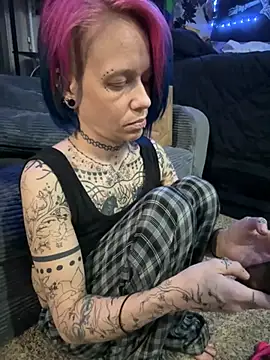 Snapshot of trashbrat chatting on March 21, 2026, 9:47 am trashbrat online show from March 21, 2026, 9:47 am