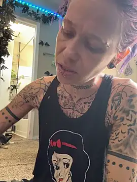 trashbrat online show from July 19, 2026, 2:47 pm