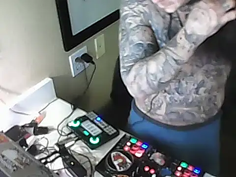 justthetip4209 online show from March 13, 2025, 8:26 am