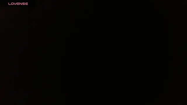 Danielagomez33 online show from June 4, 2026, 12:21 pm
