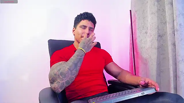 Maximoscott online show from February 28, 2025, 6:09 pm