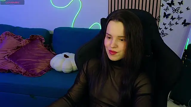 Harleen Moore online show from November 10, 2025, 2:49 am