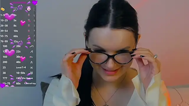 Lolipopss online show from February 21, 2025, 6:15 pm