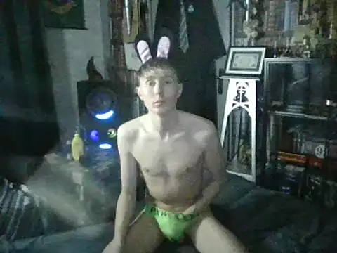 Slytherin-Boy009 online show from January 12, 2025, 8:36 pm