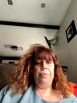 sweetinside  online show from November 15, 2025, 2:21 pm