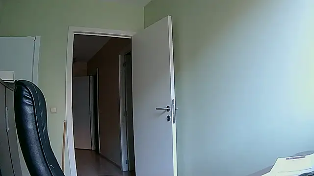 littlehairyman online show from October 9, 2025, 7:09 am