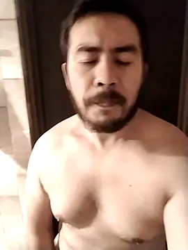 Snapshot of Man456545 chatting on January 15, 2026, 12:03 am Man456545 online show from January 15, 2026, 12:03 am