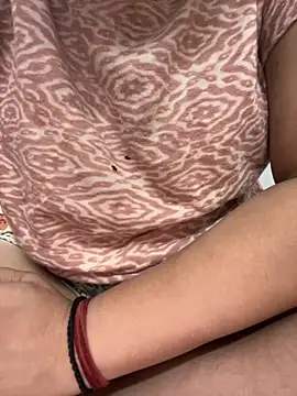 Red-Magic-25 online show from October 12, 2025, 6:15 am