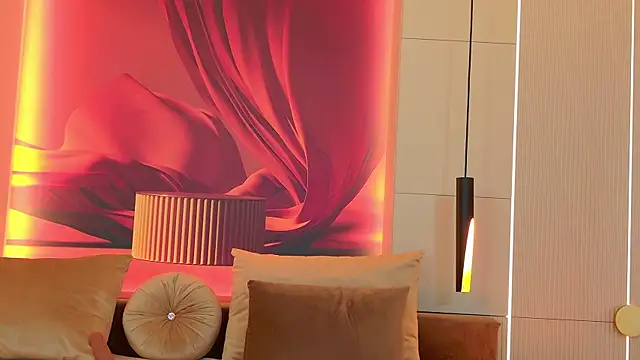 Snapshot of RubyLuxee chatting on October 3, 2025, 5:09 am RubyLuxee online show from October 3, 2025, 5:09 am