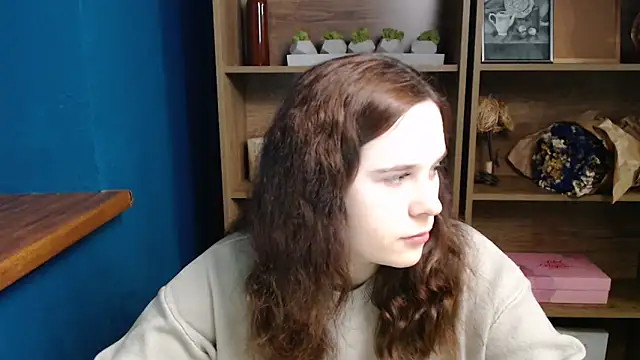 Snapshot of mini_girly chatting on December 15, 2025, 2:01 pm mini girly online show from December 15, 2025, 2:01 pm