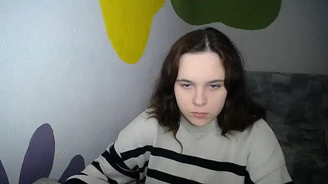 Snapshot of mini_girly chatting on December 4, 2025, 1:10 pm mini girly online show from December 4, 2025, 1:10 pm