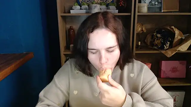 Snapshot of mini_girly chatting on October 25, 2025, 2:39 pm mini girly online show from October 25, 2025, 2:39 pm