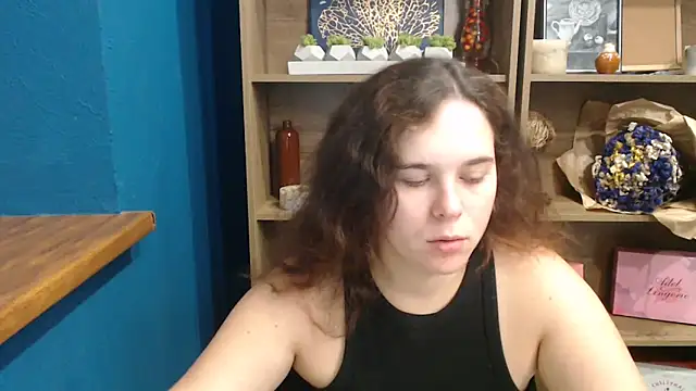 Snapshot of mini_girly chatting on September 28, 2025, 9:38 am mini girly online show from September 28, 2025, 9:38 am