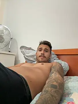 Snapshot of carvalhofelipe chatting on January 31, 2025, 2:49 pm carvalhofelipe online show from January 31, 2025, 2:49 pm