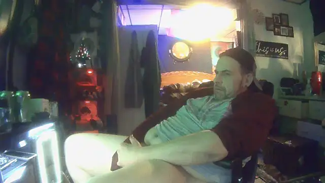 Snapshot of MacGayver1977 chatting on March 3, 2025, 4:43 am MacGayver1977 online show from March 3, 2025, 4:43 am