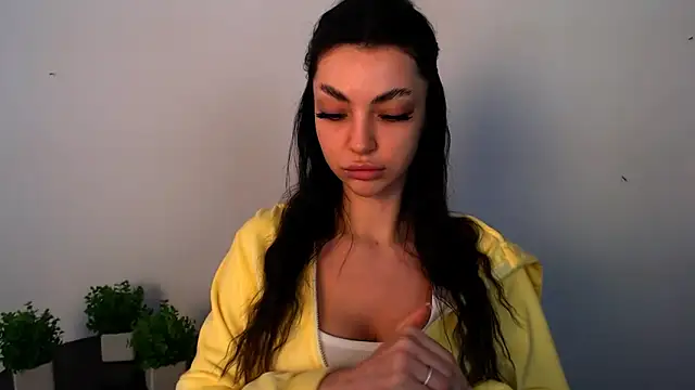 Lexi Jous online show from May 8, 2026, 11:36 am
