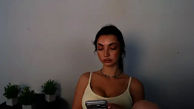 Lexi Jous online show from August 6, 2026, 1:17 pm