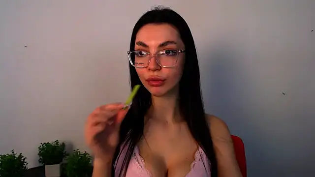 Lexi Jous online show from May 6, 2026, 12:20 pm