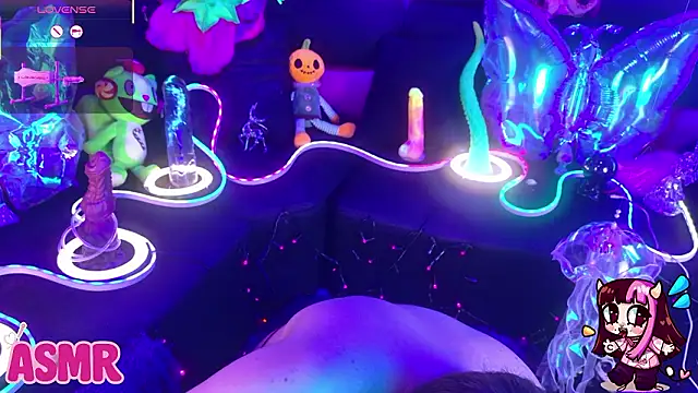 Snapshot of LaytonBox chatting on March 20, 2026, 1:01 pm LaytonBox online show from March 20, 2026, 1:01 pm