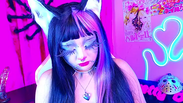 LaytonBox online show from March 14, 2025, 3:48 am