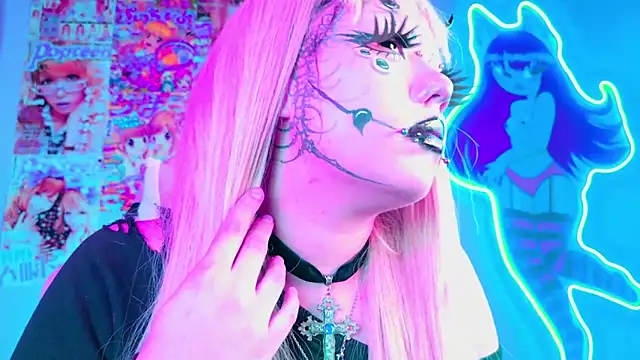 LaytonBox online show from March 10, 2025, 8:28 am