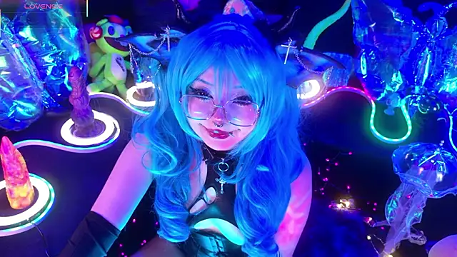 Snapshot of LaytonBox chatting on March 14, 2026, 2:12 pm LaytonBox online show from March 14, 2026, 2:12 pm