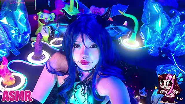 Snapshot of LaytonBox chatting on March 11, 2026, 3:06 pm LaytonBox online show from March 11, 2026, 3:06 pm