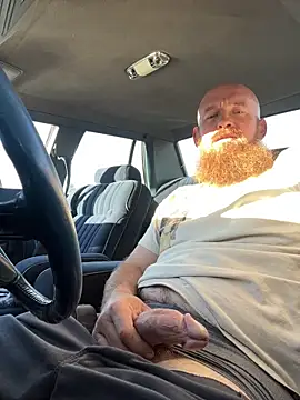 Snapshot of 32XRedBeard chatting on February 7, 2026, 9:45 pm 32XRedBeard online show from February 7, 2026, 9:45 pm