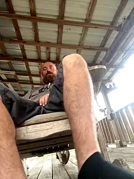 Snapshot of 32XRedBeard chatting on January 8, 2026, 10:27 pm 32XRedBeard online show from January 8, 2026, 10:27 pm