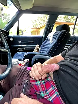 Snapshot of 32XRedBeard chatting on September 13, 2025, 3:34 pm 32XRedBeard online show from September 13, 2025, 3:34 pm