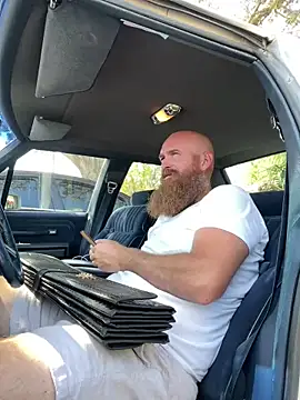 Snapshot of 32XRedBeard chatting on February 27, 2025, 7:26 pm 32XRedBeard online show from February 27, 2025, 7:26 pm