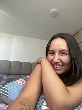 Jullya x online show from June 19, 2026, 9:09 pm