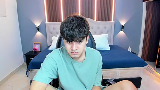 Tommy18   online show from June 5, 2026, 3:33 am