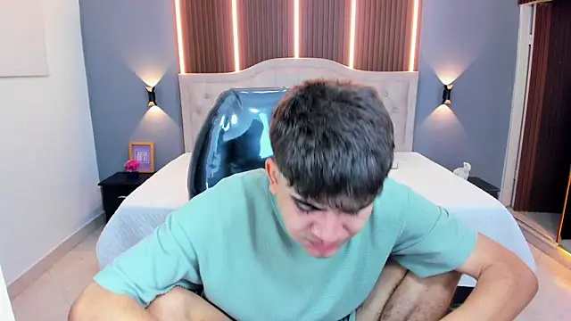 Tommy18   online show from February 8, 2026, 3:26 am