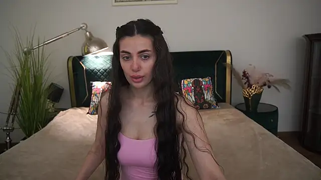 ArielGemme online show from May 20, 2026, 1:19 pm
