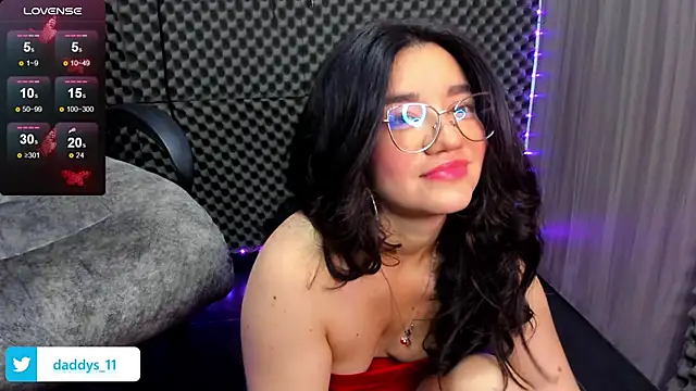 lilihot  online show from March 19, 2025, 5:39 pm