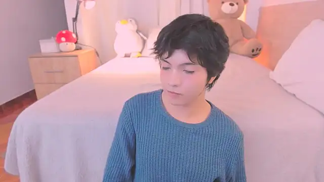 Snapshot of AllanYong18 chatting on February 15, 2026, 8:24 am AllanYong18 online show from February 15, 2026, 8:24 am