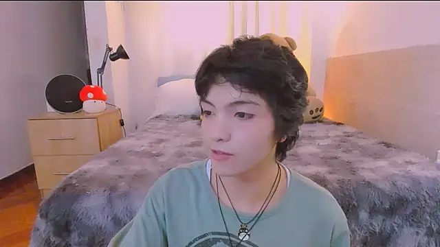 Snapshot of AllanYong18 chatting on March 21, 2026, 6:58 am AllanYong18 online show from March 21, 2026, 6:58 am