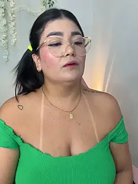 karla hotgirl online show from May 13, 2026, 12:50 am