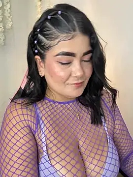 karla hotgirl online show from April 17, 2026, 12:46 am