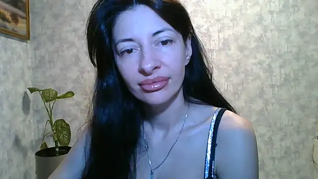 LissaBlossom online show from May 24, 2026, 4:12 am