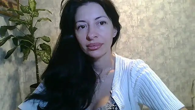 LissaBlossom online show from June 16, 2026, 4:56 am