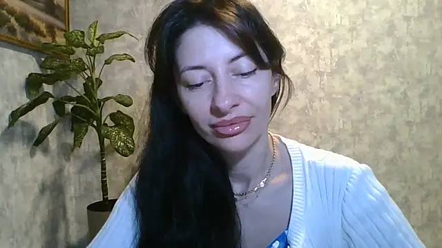 LissaBlossom online show from June 10, 2026, 3:30 am