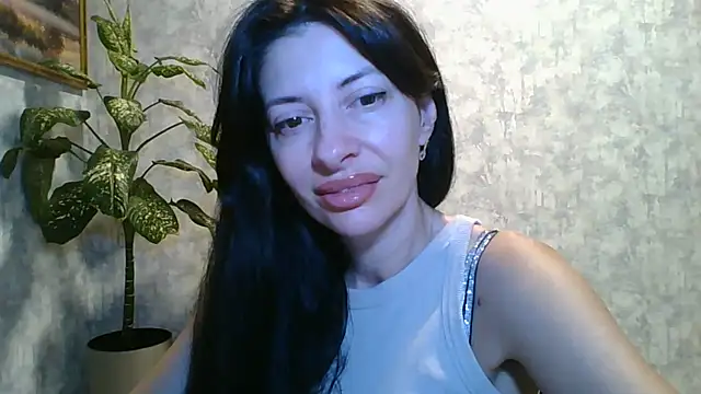 Snapshot of LissaBlossom chatting on July 17, 2026, 2:31 am LissaBlossom online show from July 17, 2026, 2:31 am