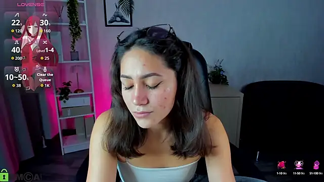 Bellalovesss online show from September 24, 2025, 7:37 am