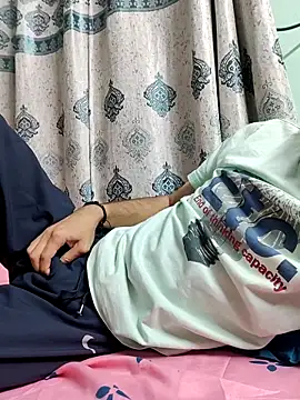 TOPMOON001 online show from March 18, 2025, 2:50 pm