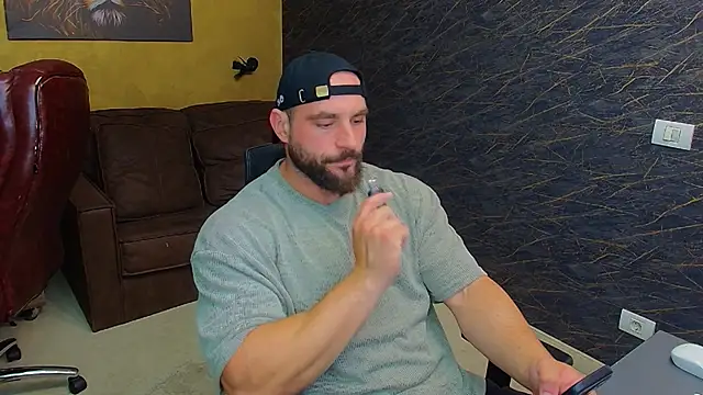 AdamJamesonn online show from June 22, 2026, 4:53 am
